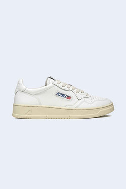 Men's Medalist Low Leather Sneaker in White