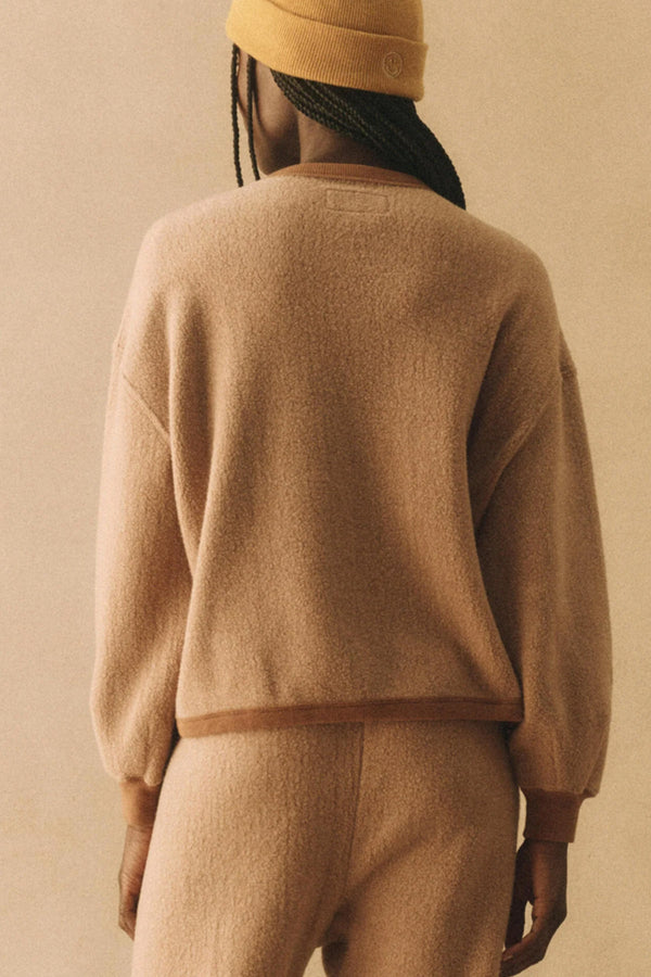 The Fleece Henley Sweatshirt in Fawn