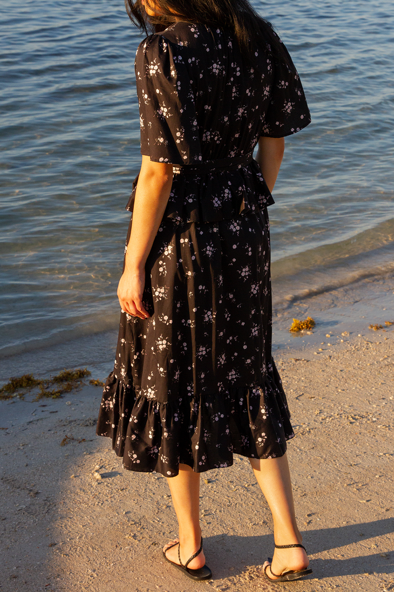 Clara Bouquet Floral Dress in Black