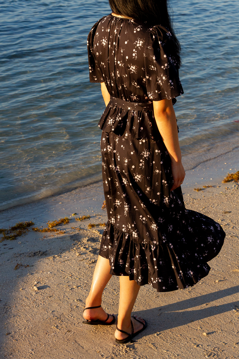 Clara Bouquet Floral Dress in Black