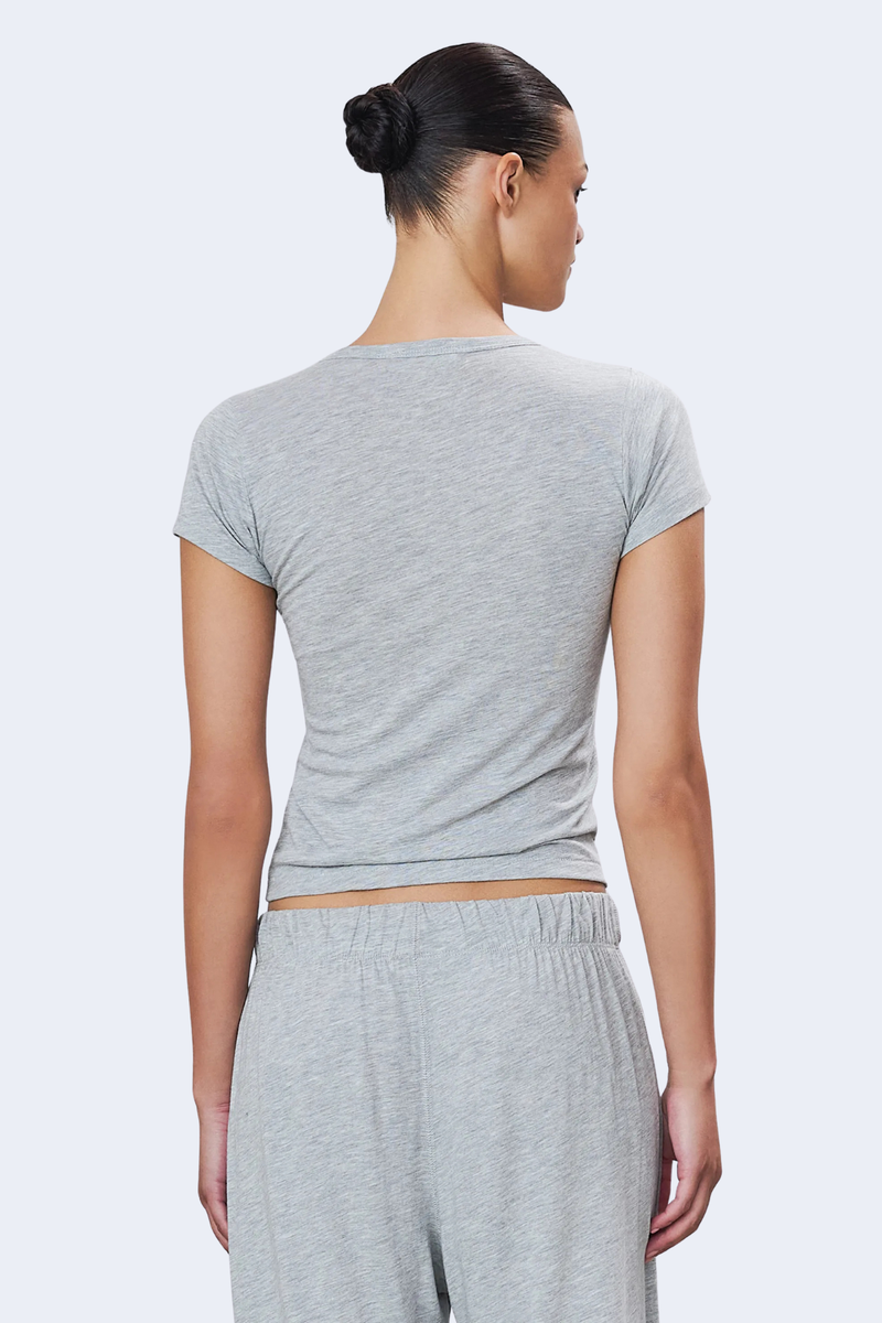 Fitted Crewneck Short Sleeve T-Shirt in Heather Grey