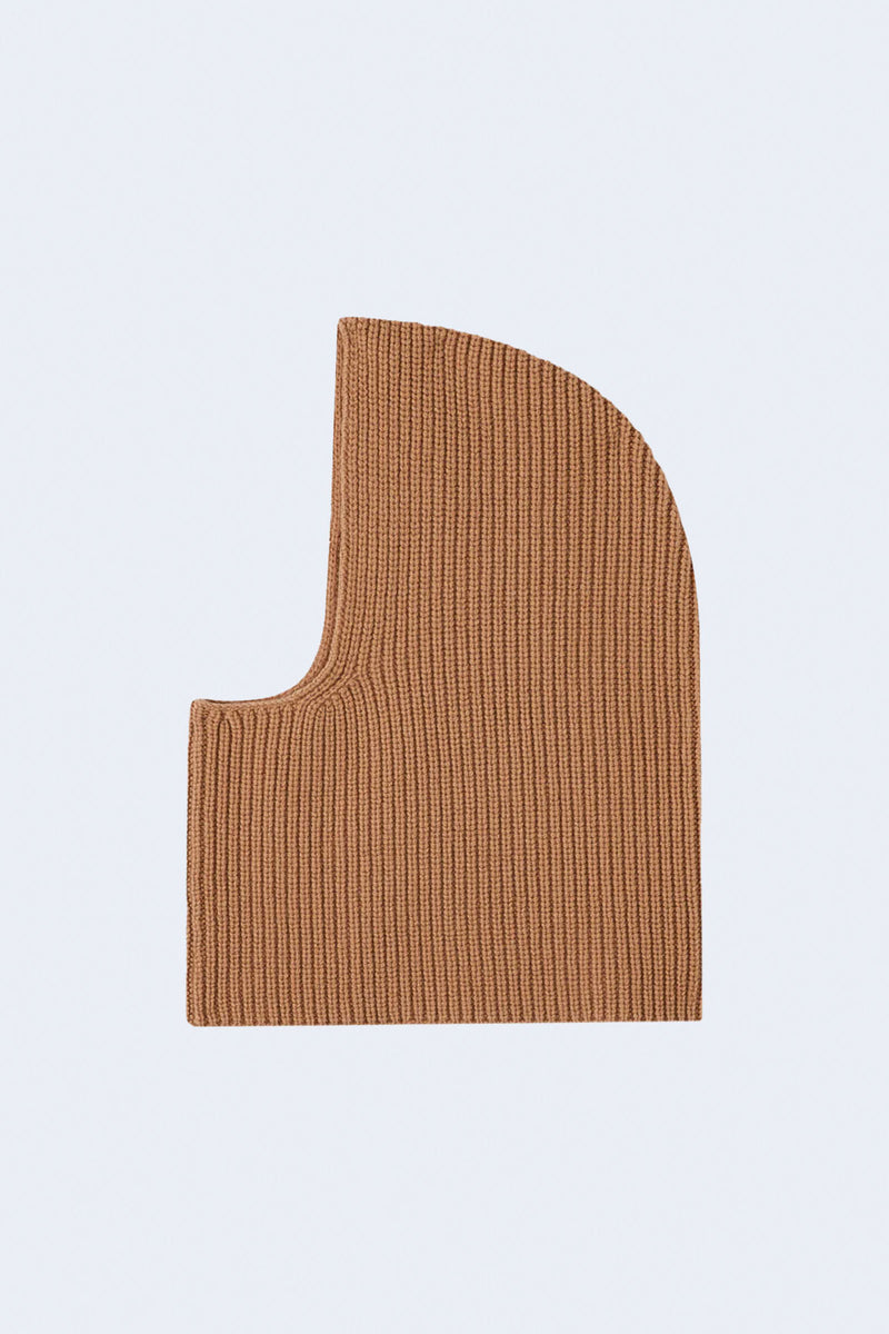 Cagoule Sacha Knitted Balaclava in Camel