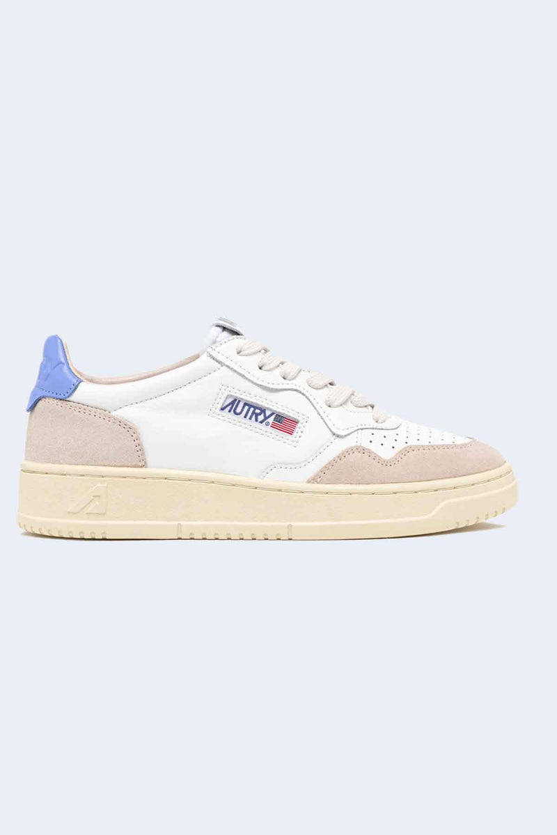 Women's Medalist Low Sneaker in White/Vista