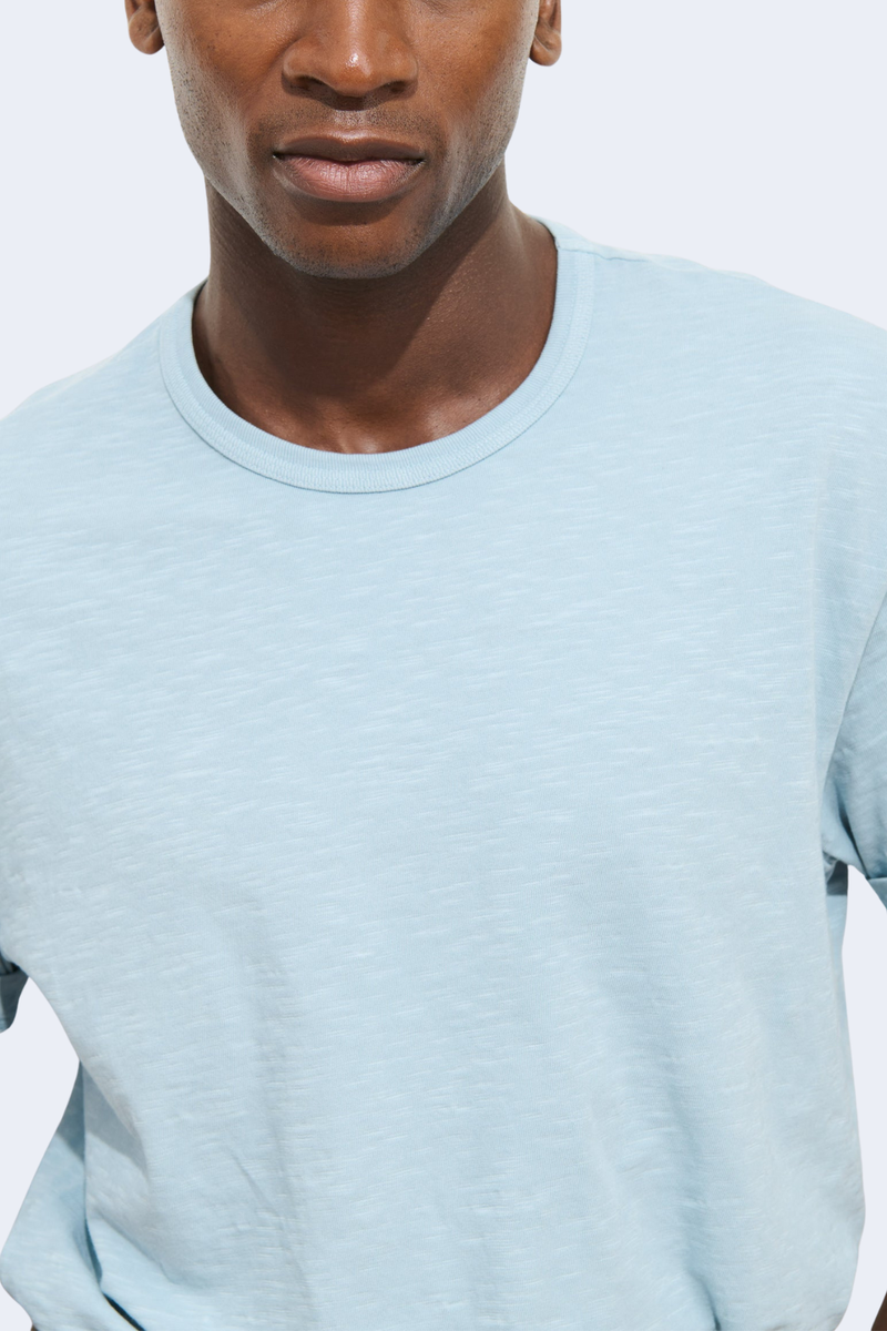 Men's Standard T-Shirt In Slub Cotton in Glass Blue