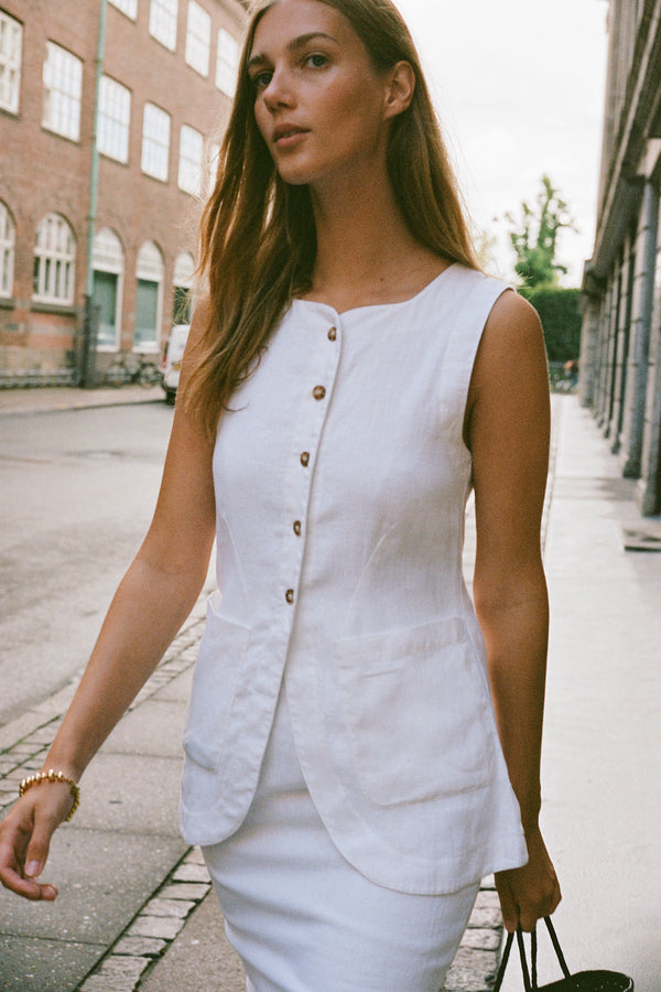 Emma Vest in Ivory