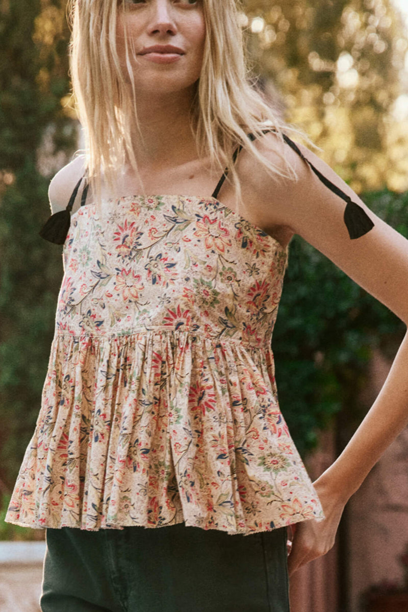 The Dainty Top in Peach Paisley Floral