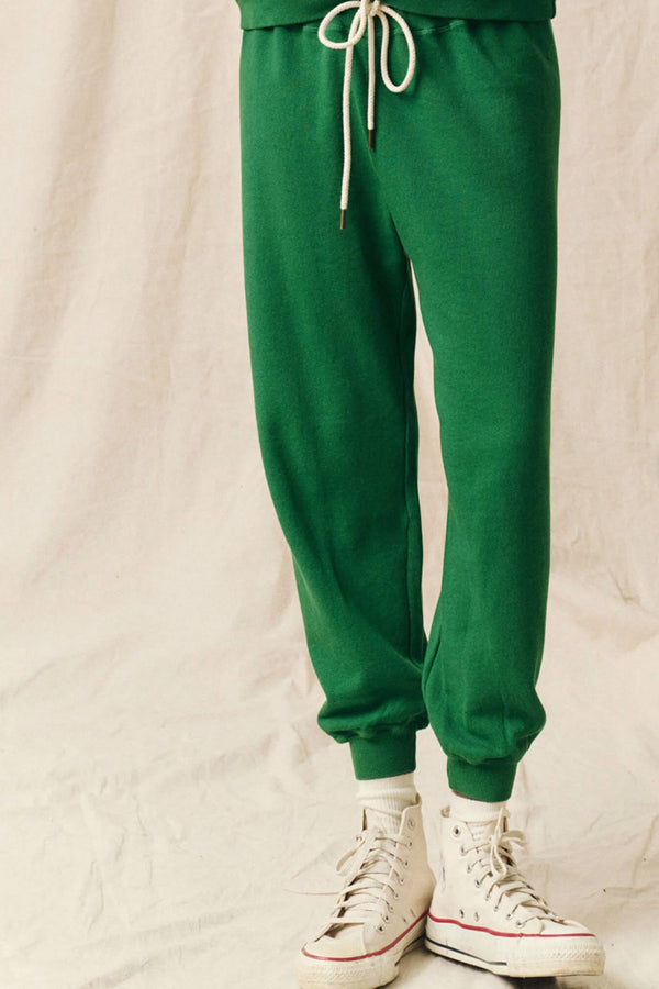 The Cropped Sweatpant in Holly Leaf