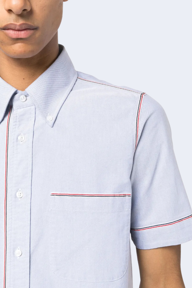 Straight Fit Button Down Short Sleeve W/ Rwb Framing In Oxford in Light Blue