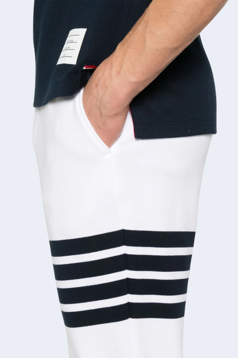 Sweatpants In Classic Loopback W/ Engineered 4 Bar in White/Navy