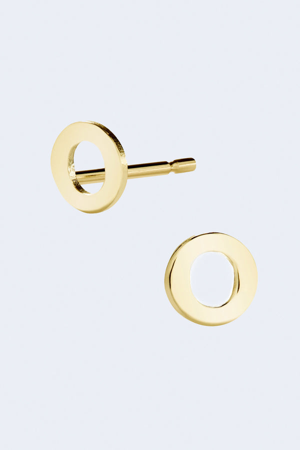 Letter O Initial Stud Single Earring in Yellow Gold
