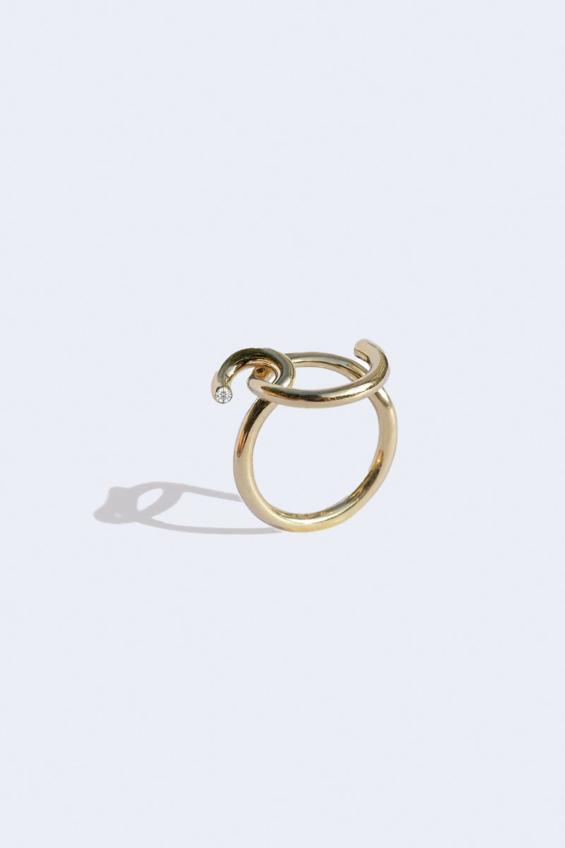 Halo Link Ring in 18K Yellow Gold