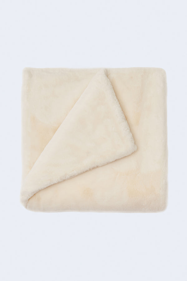 Brady Blanket in Ivory
