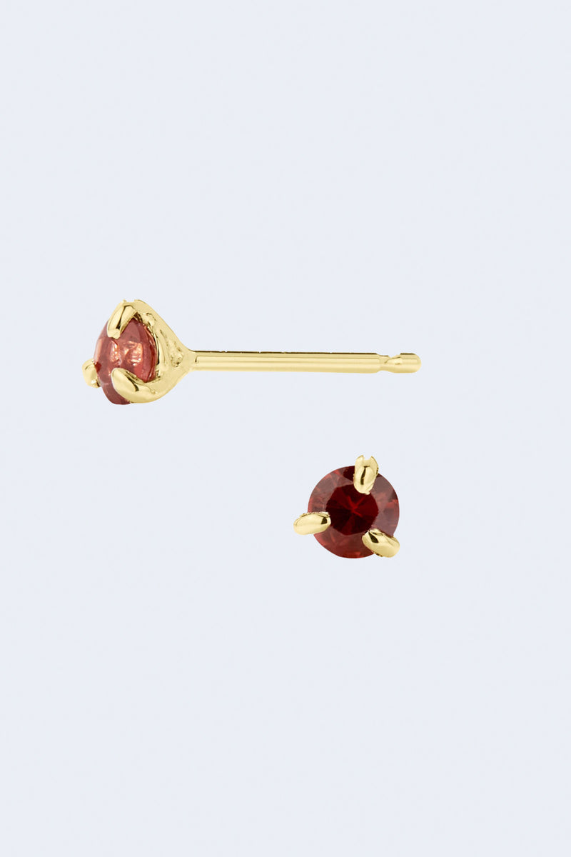 Polka Dot Garnet Single Stud Earring in Yellow Gold