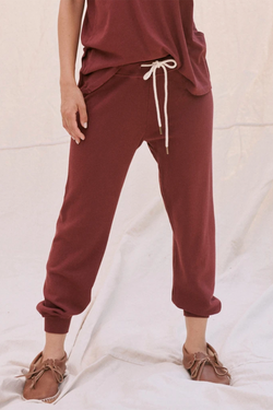 The Cropped Sweatpant in Maroon
